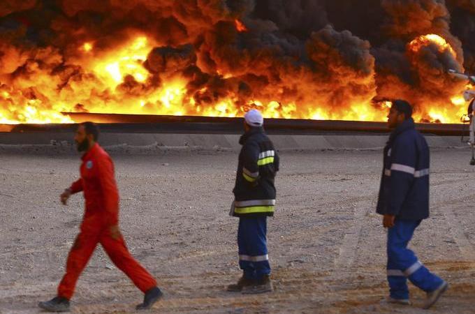 Fire spreads at Libyan oil terminal thumbnail