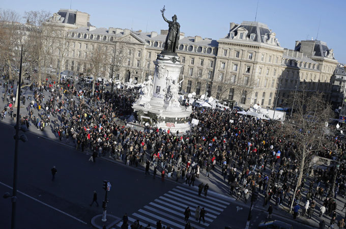 Charlie Hebdo Attack:Huge crowds attend Paris solidarity march 