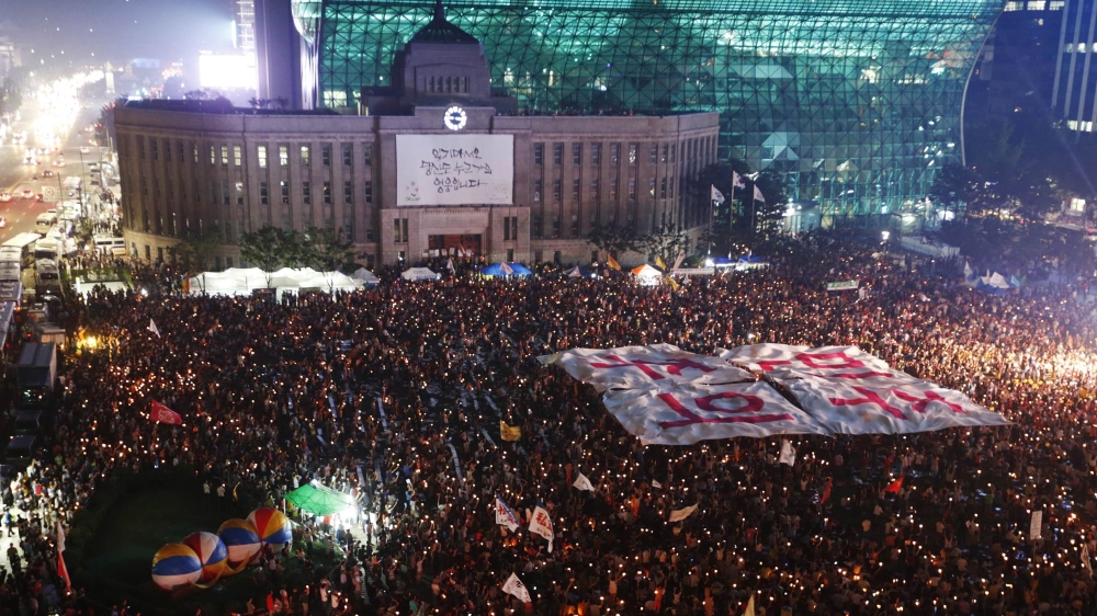 Resultado de imagem para south korea protest