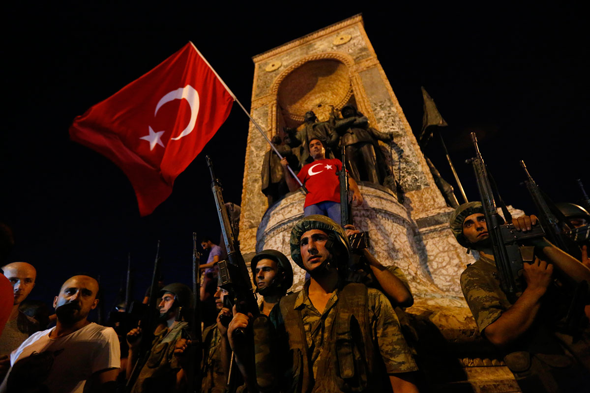 Tentativa de golpe na Turquia: Uma tragédia em dois atos