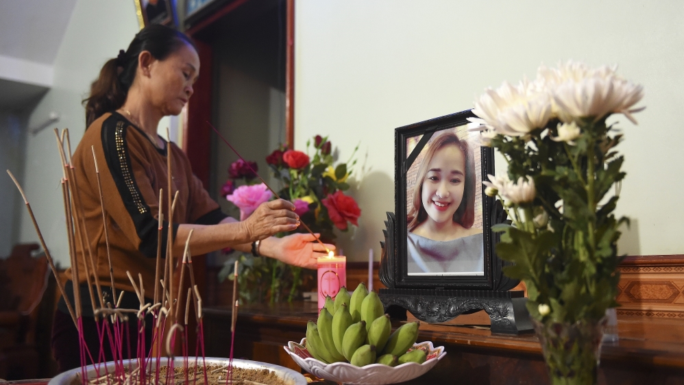 VIETNAM - UNITED KINGDOM Refrigerated truck victims' bodies return to Vietnam for burial