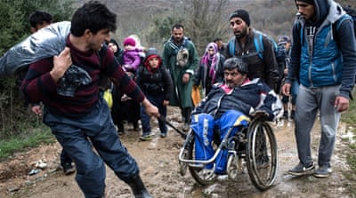 Refugees attempt perilous Greece-Macedonia crossing