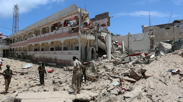 Somalia capital hit by deadly bomb