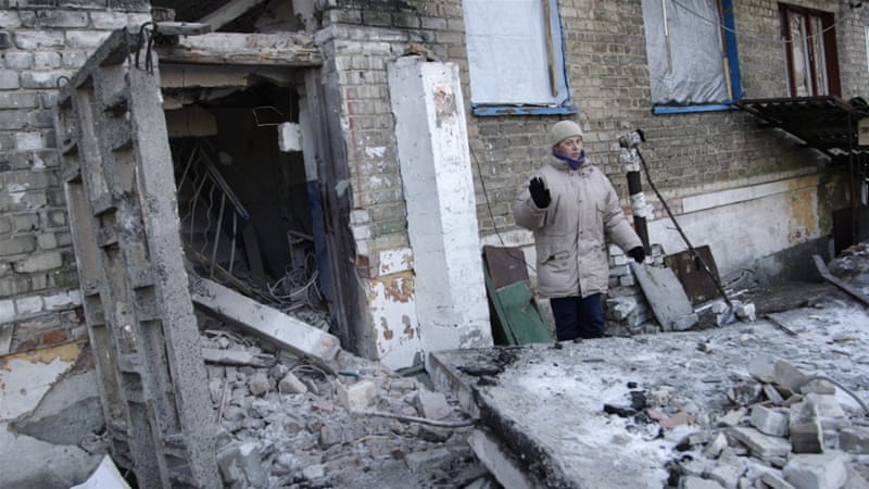 The fighting in eastern Ukraine has displaced thousands of civilians and killed hundreds more [EPA]