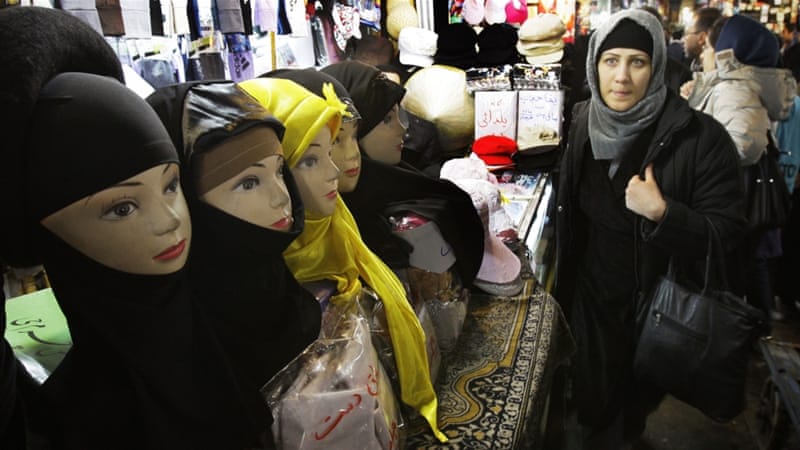 http://www.aljazeera.com/news/2016/05/iran-arrests-fashion-girls-posing-hijabs-160516131844774.html