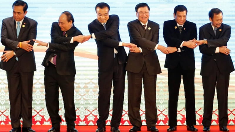 Regional leaders at the Asean summit in Vientiane, Laos [Reuters]