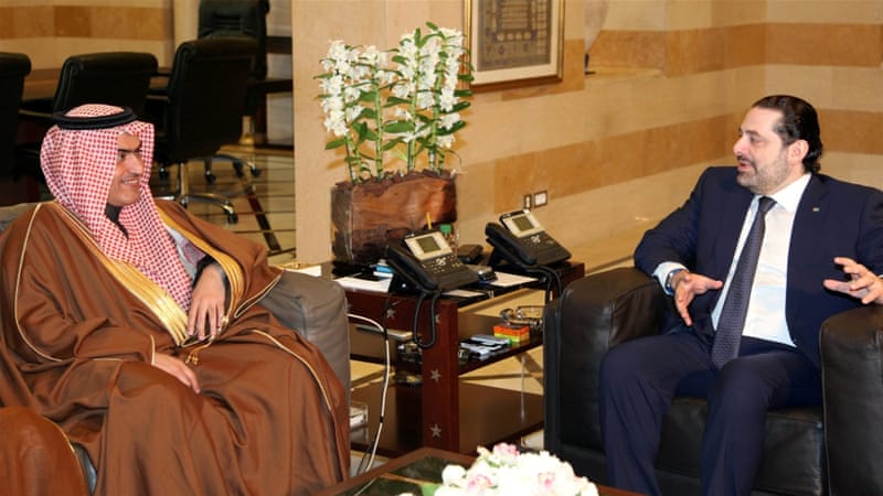 El primer ministro del Líbano, Saad al-Hariri, se reúne con el ministro de Asuntos del Golfo Árabe de Arabia Saudita, Thamer al-Sabhan, en Beirut el 6 de febrero de 2017 [Reuters]
