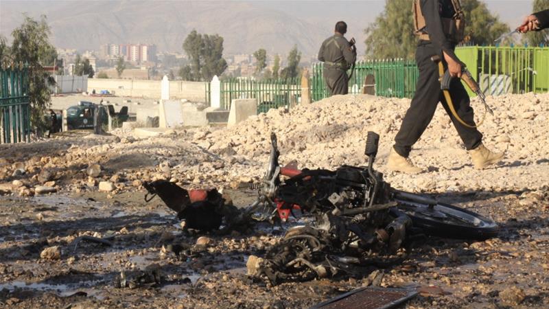 Deadly bombing targets Afghan official's funeral 