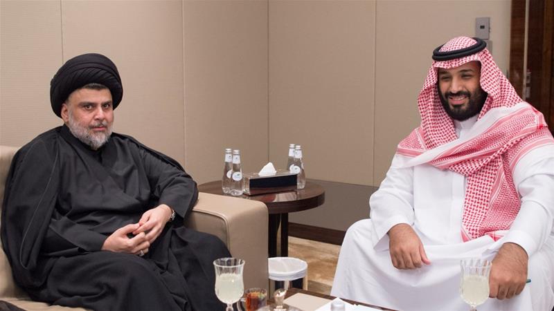 Saudi Crown Prince Mohammed bin Salman meets with Iraqi Shia leader Muqtada al-Sadr in Jeddah, Saudi Arabia on July 30, 2017 [Reuters]
