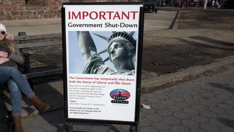 The shutdown will affect hundreds of thousands government employees and halt key federal services [Mark Lennihan/AP Photo]