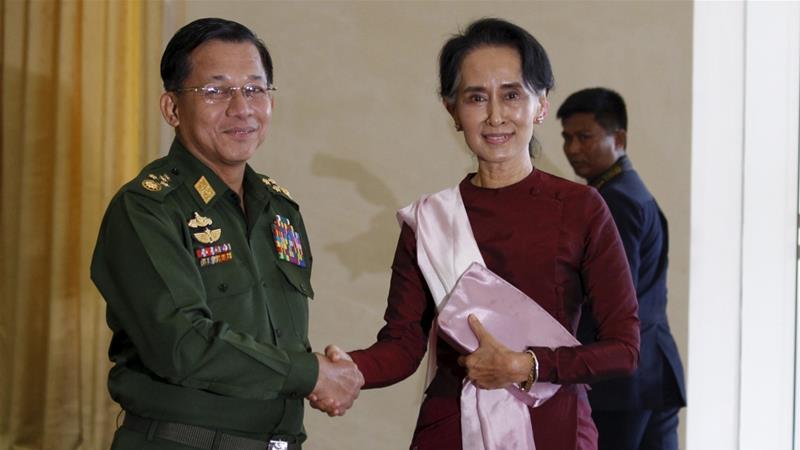 General Min Aung Hlaing and Aung San Suu Kyi [Photo/Soe Zeya Tun/Reuters]