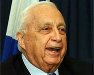 Ariel Sharon plans to pull Israeliforces out of Gaza next year