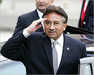 Ties may have warmed betweenMusharraf and Bhutto's party