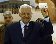 Fatah's Abbas cast his ballot ata polling station in Ram Allah