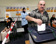 Iraqi exiles in Australia are thefirst to vote in the Iraq elections