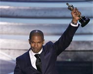Jamie Foxx lifted the trophy forBest Actor for his role in Ray