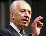 Peres said Israel must evacuate more settlements