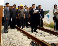 The two Koreas are to conduct apilot run of their railway link soon