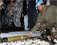 Lebanese soldiers have detectedand defused two rockets