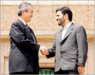 Ahmedinejad was given a warmwelcome by Malaysia's Badawi