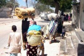 Citizens flee Mogadishu, Somalia