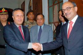 Pakistan and Indian defence ministers