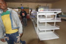 Zimbabwe panic buying