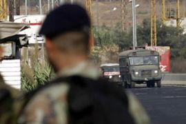 Lebanese troops and Nahr al-Bared convoy
