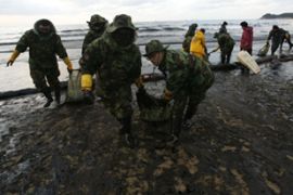 Korea Oil Spill Clean