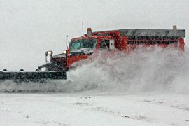 Snow US plough midwestern storms