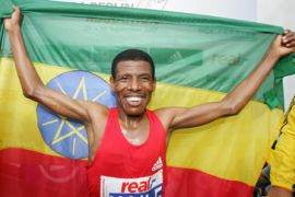 BERLIN - SEPTEMBER 30: Haile Gebrselassie celebrates after he finished the 34th Berlin Marathon with a new world record in 2:04:26 hours on September 30, 2007 in Berlin, Germany. (Photo by Andreas Rentz/Bongarts/Getty Images)