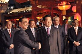 Zardari, Pakistani prime minister, visits China