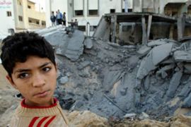 Palestinian boy mosque destroyed Israeli bombardment