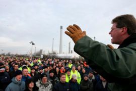 British workers protest use of foreign labour
