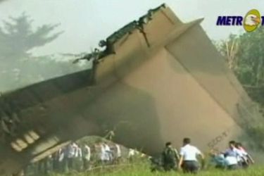 Indonesia air crash gallery May 20 2009 tv grab