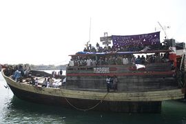 sri lanka boat people in banten indonesia