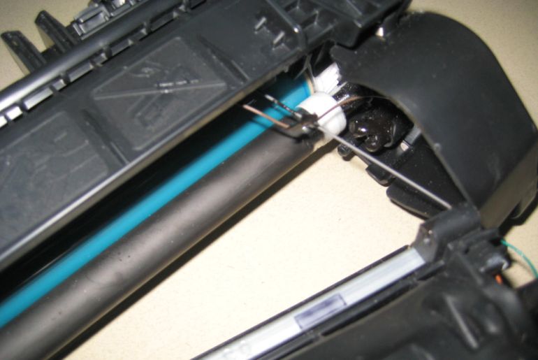 Dubai police image of printer cartridge bomb from Yemen 5