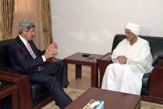 Kerry in Sudan