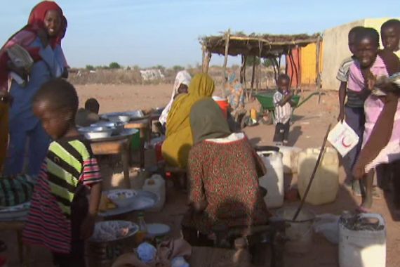 Sudan says Darfur refugee camp ''hiding rebels''