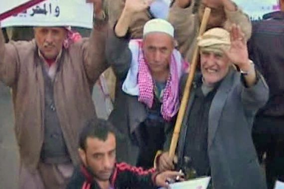 Thousands rally against government in Yemen