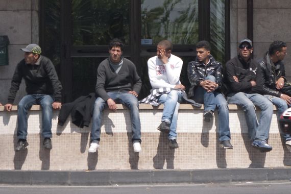Tunisian migrants at Rome station