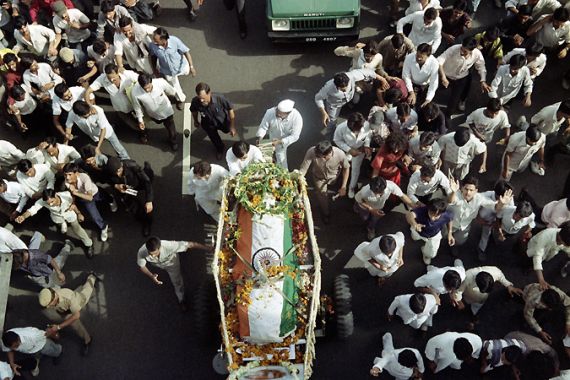 rajiv gandhi funeral - 1991