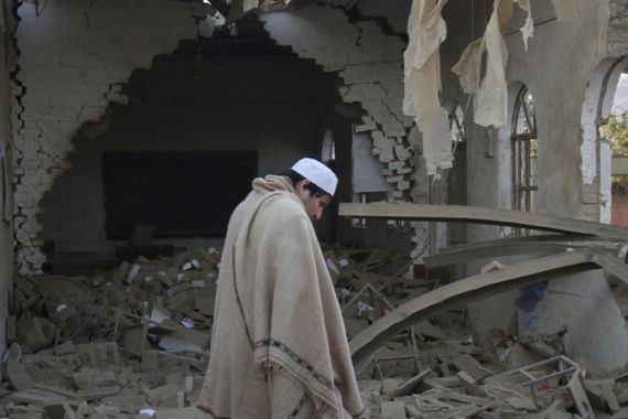 Pakistan bomb attack at school
