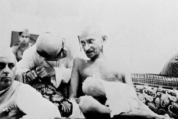 Photo datant du 9 août 1942, du Mahatma