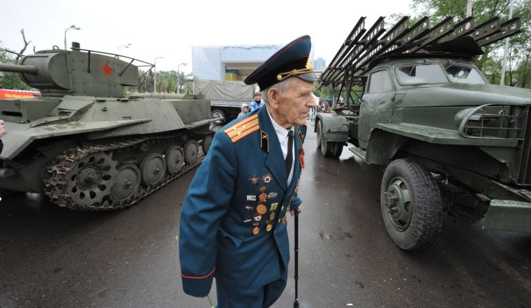 Russia''s World War II victory parade