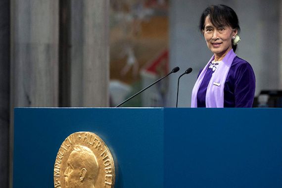 Aung San Suu Kyi accepts Nobel Peace Peace Prize in Oslo Norway after 21 years.