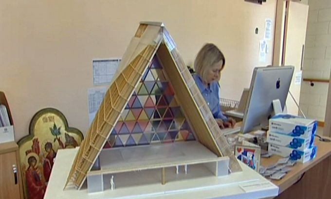 Cardboard cathedral rises in New Zealand