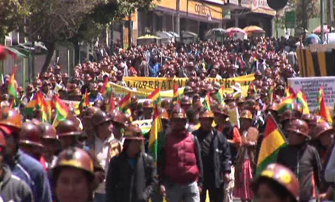 Bolivia rival miners