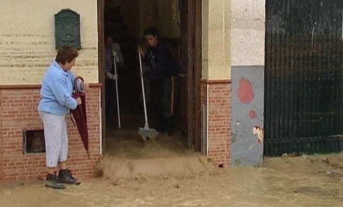 Drought-stricken Spanish region hit by floods