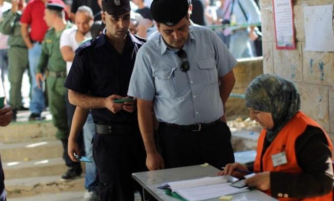 Security personnel vote ahead of main West Bank elections on 20 October
